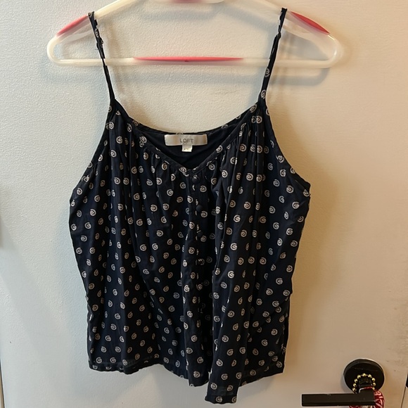 Top - Picture 2 of 6